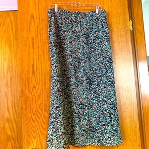 Sag Harbor print green skirt. Size small
